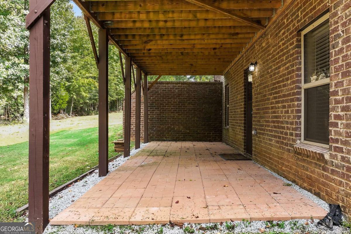 2214 Golden Eagle Drive Locust Grove GA 30248