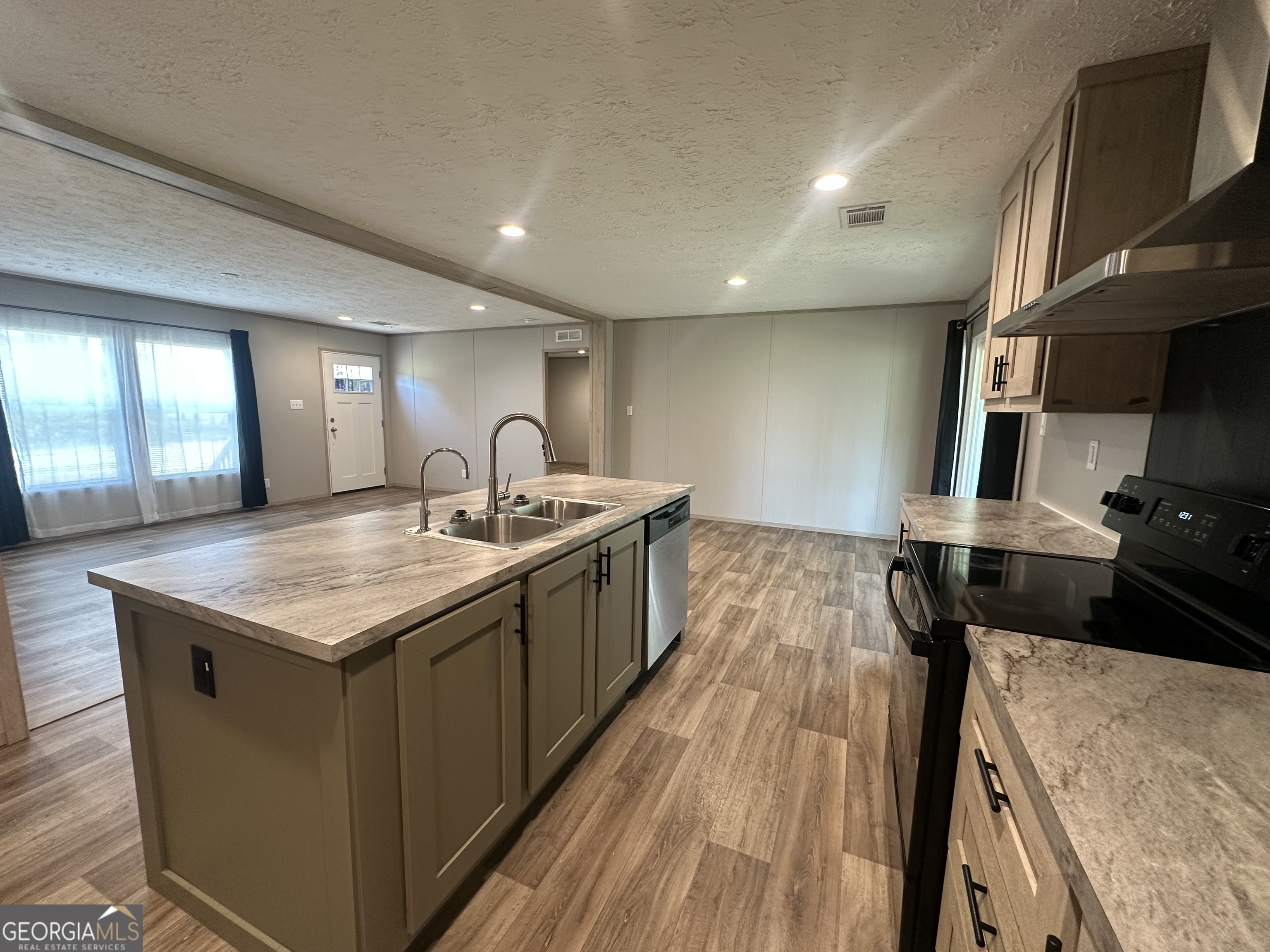 2470 Kitchen Road Dexter GA 31019