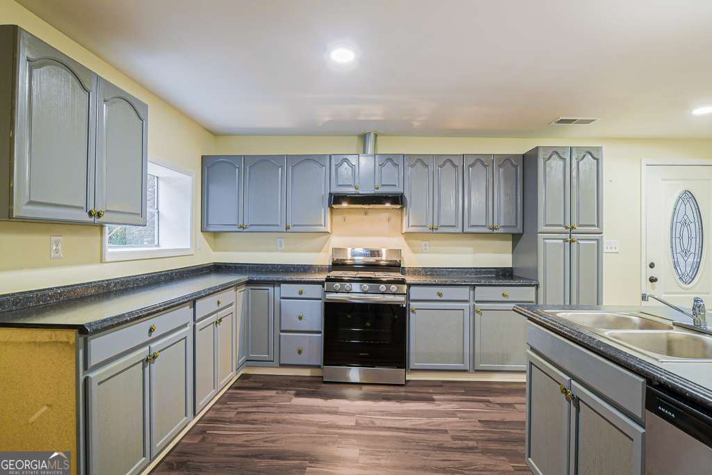 25 Forest Road Stockbridge GA 30281