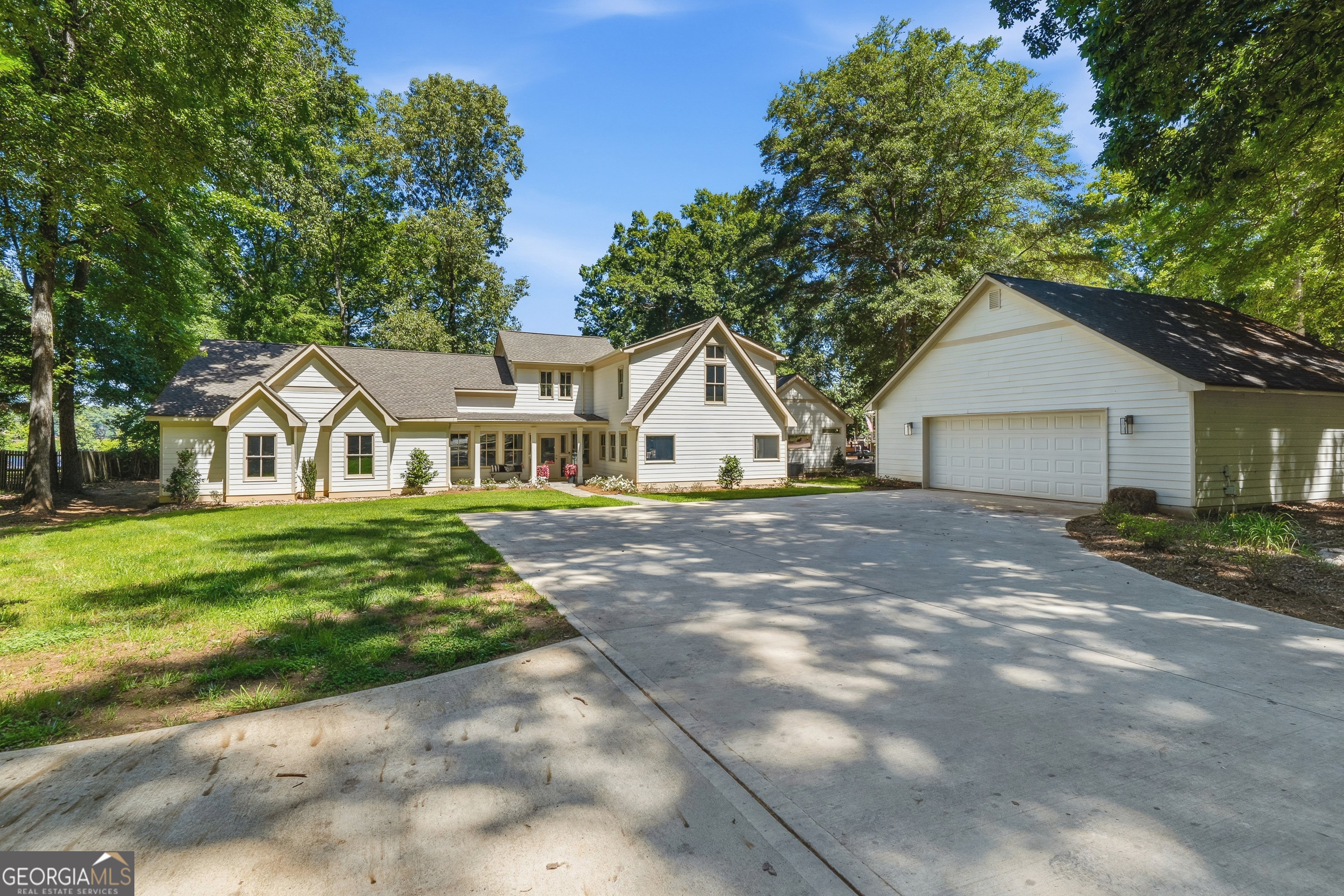 136 N Hidden Lake Drive Eatonton GA 31024