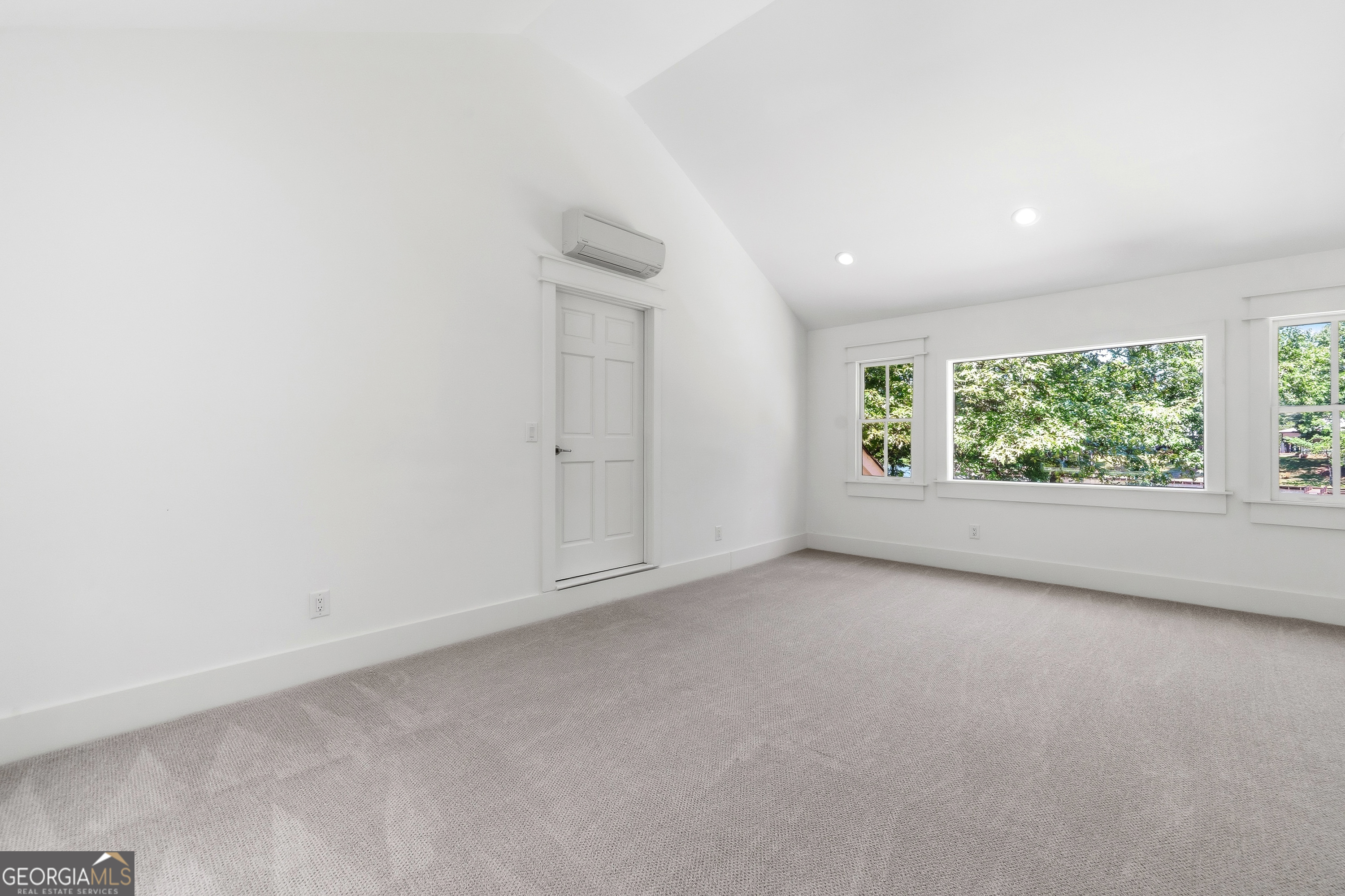 136 N Hidden Lake Drive Eatonton GA 31024