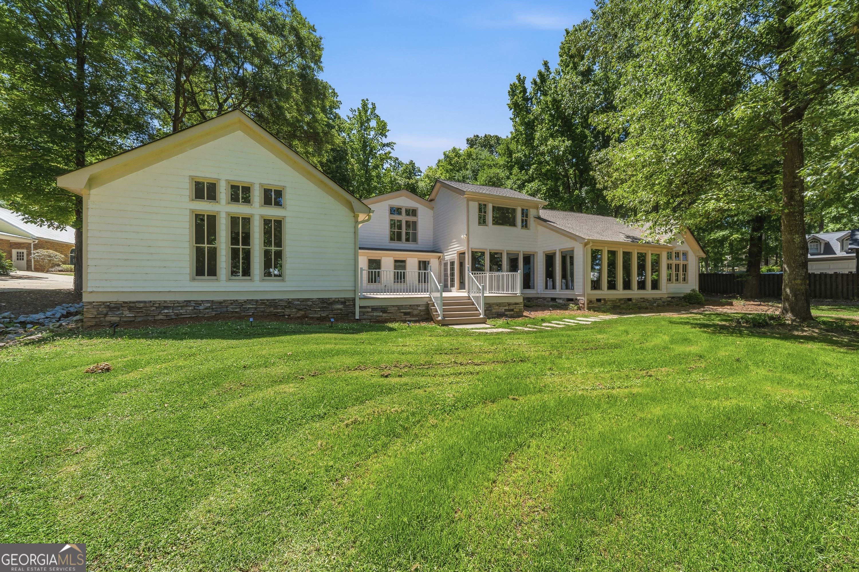 136 N Hidden Lake Drive Eatonton GA 31024
