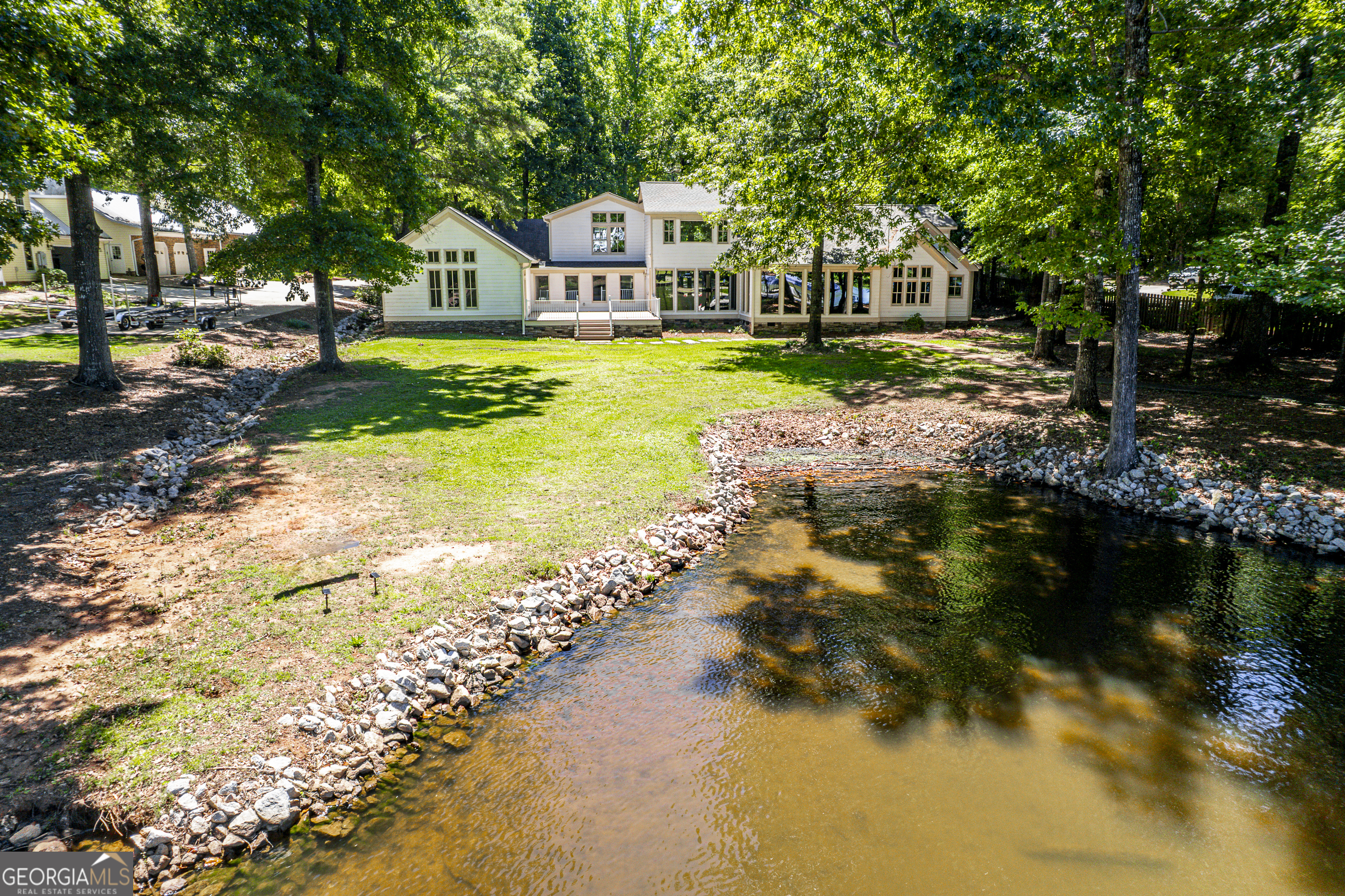 136 N Hidden Lake Drive Eatonton GA 31024