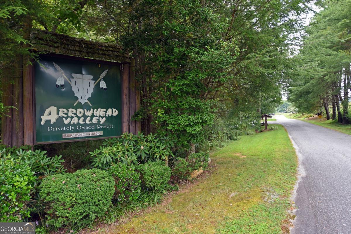 99 Moccasin Lane Blairsville GA 30512