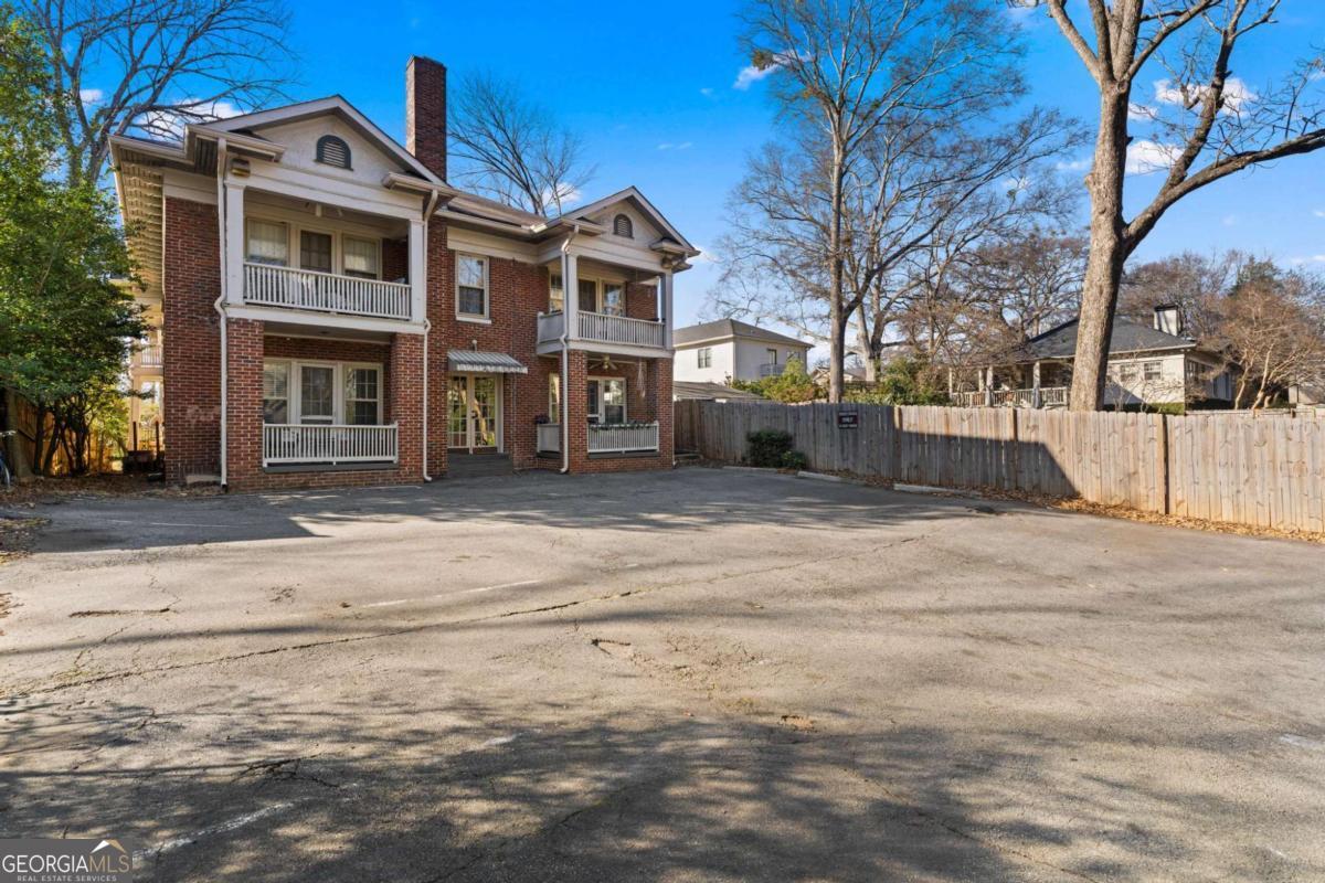 1071 N Highland Avenue NE Atlanta GA 30306