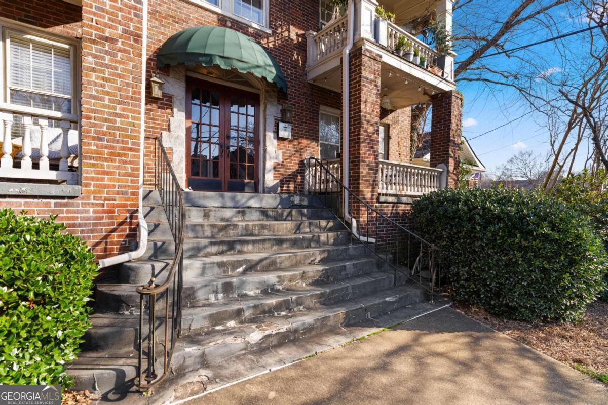 1071 N Highland Avenue NE Atlanta GA 30306