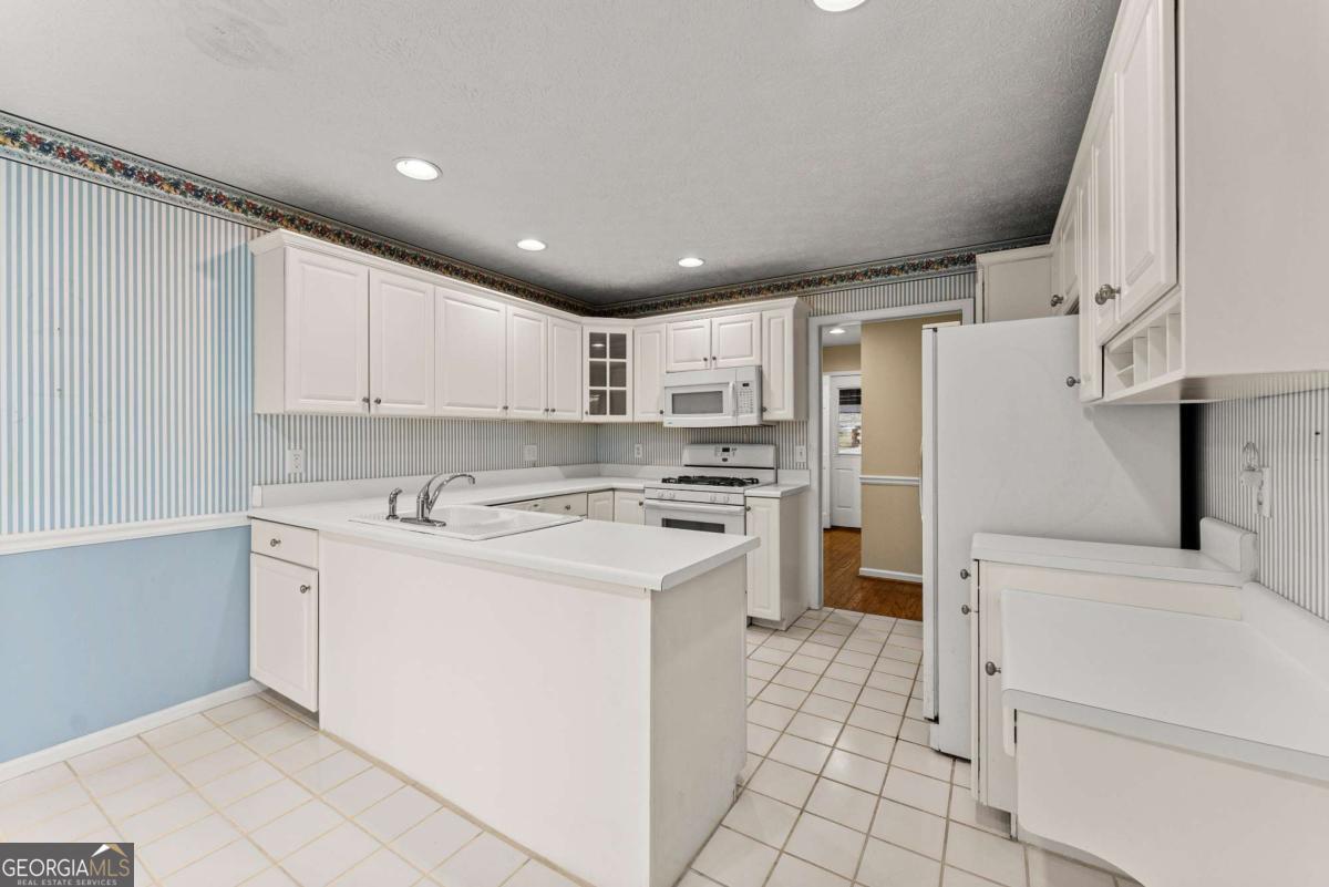 9260 Bayhill Drive Gainesville GA 30506