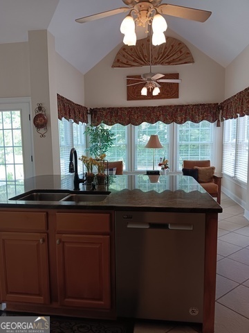 531 Grant Road Brooks GA 30205