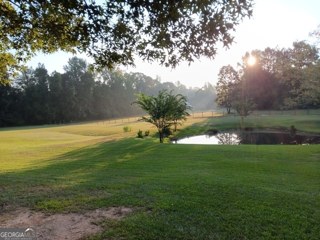 531 Grant Road Brooks GA 30205