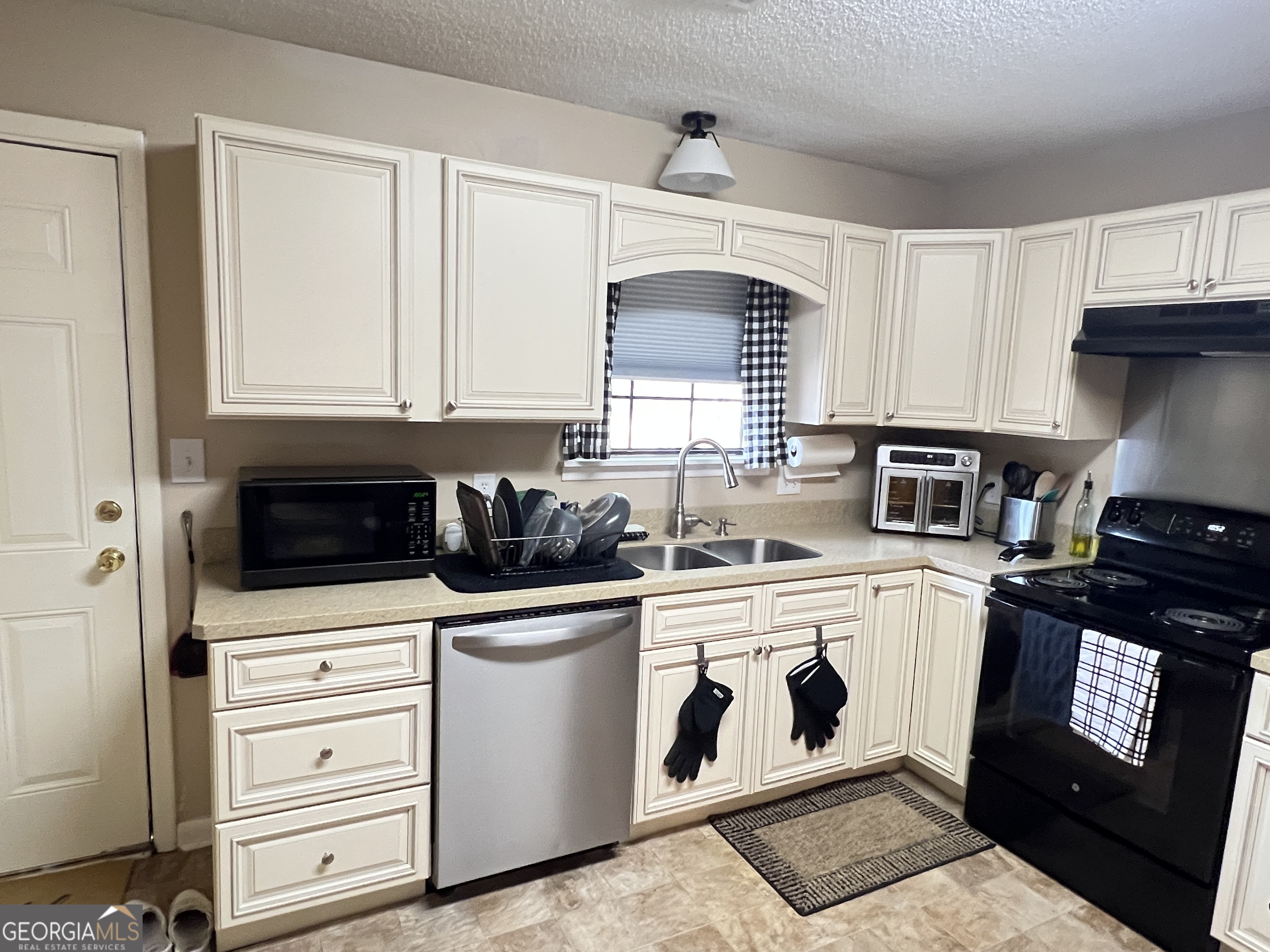 438 Tallulah Trail Warner Robins GA 31088
