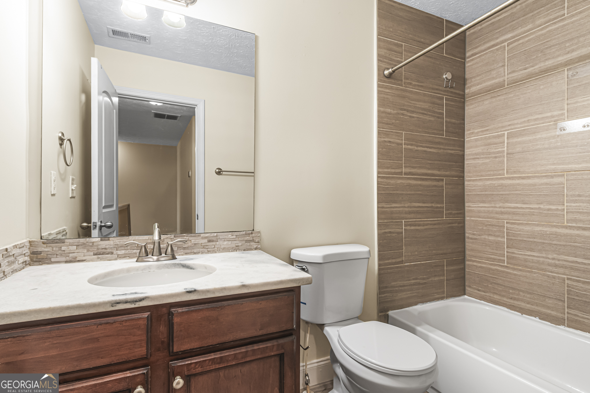 234 Greenview Lane Lawrenceville GA 30046