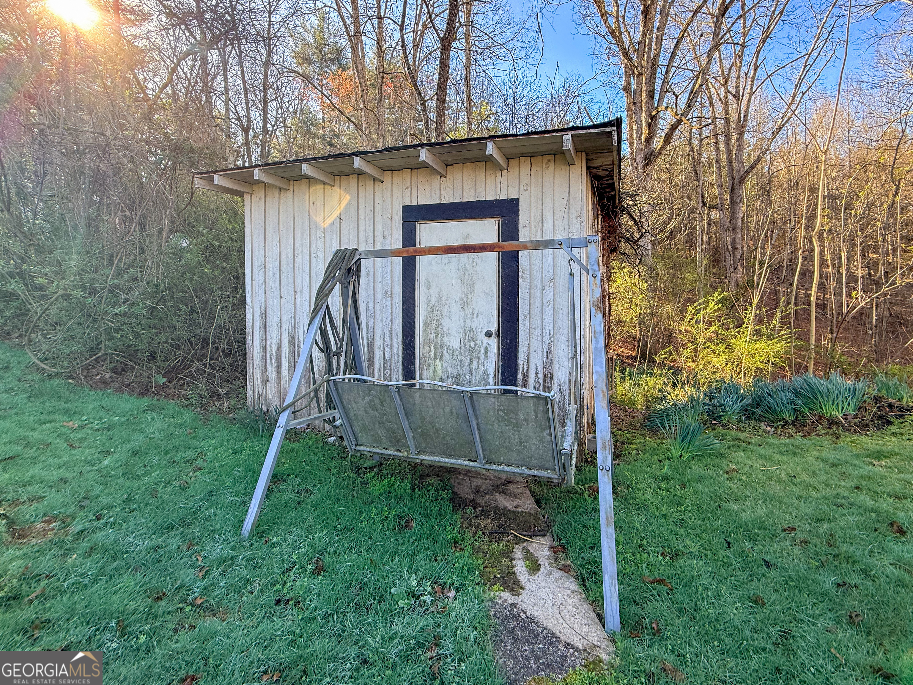 1177 Twin River Orchard Road Demorest GA 30535