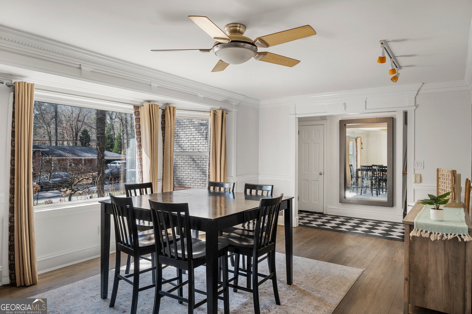 4857 Cambridge Drive Atlanta GA 30338