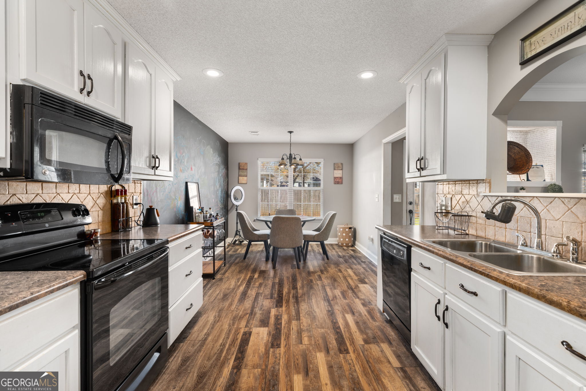 602 Wooden Eagle Trail Kathleen GA 31047