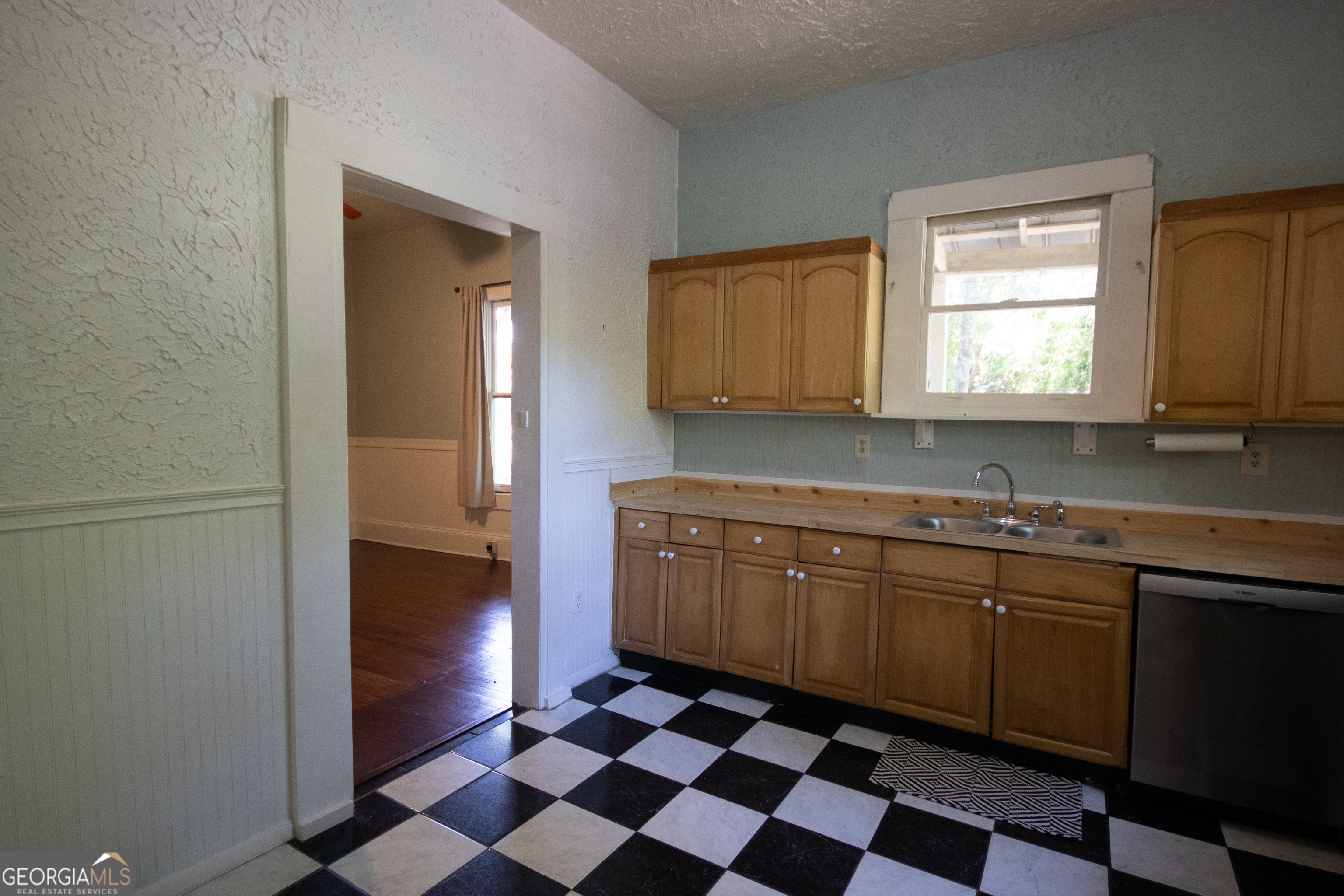 285 E Main Street Forsyth GA 31029