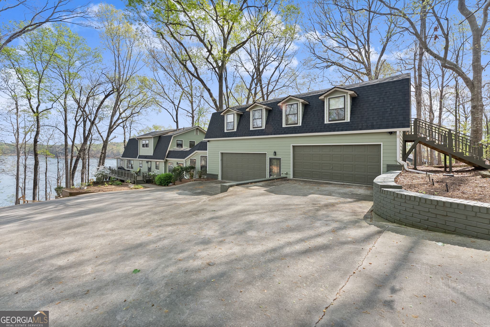 103 Tugalo Point Lavonia GA 30553