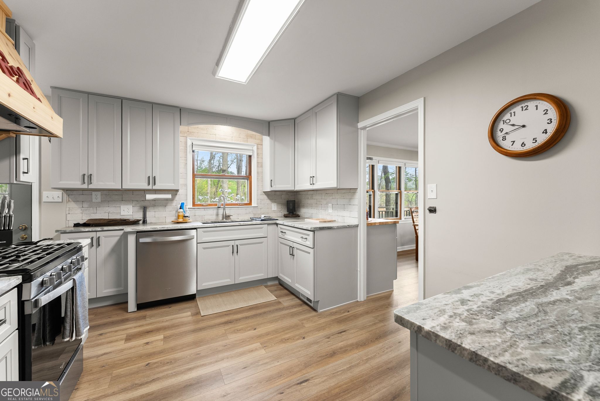 103 Tugalo Point Lavonia GA 30553