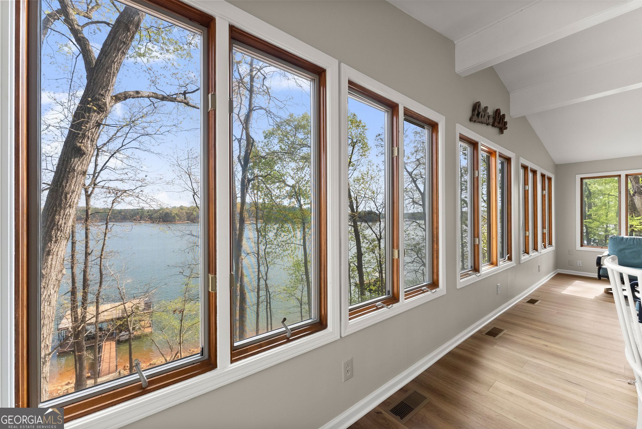 103 Tugalo Point Lavonia GA 30553