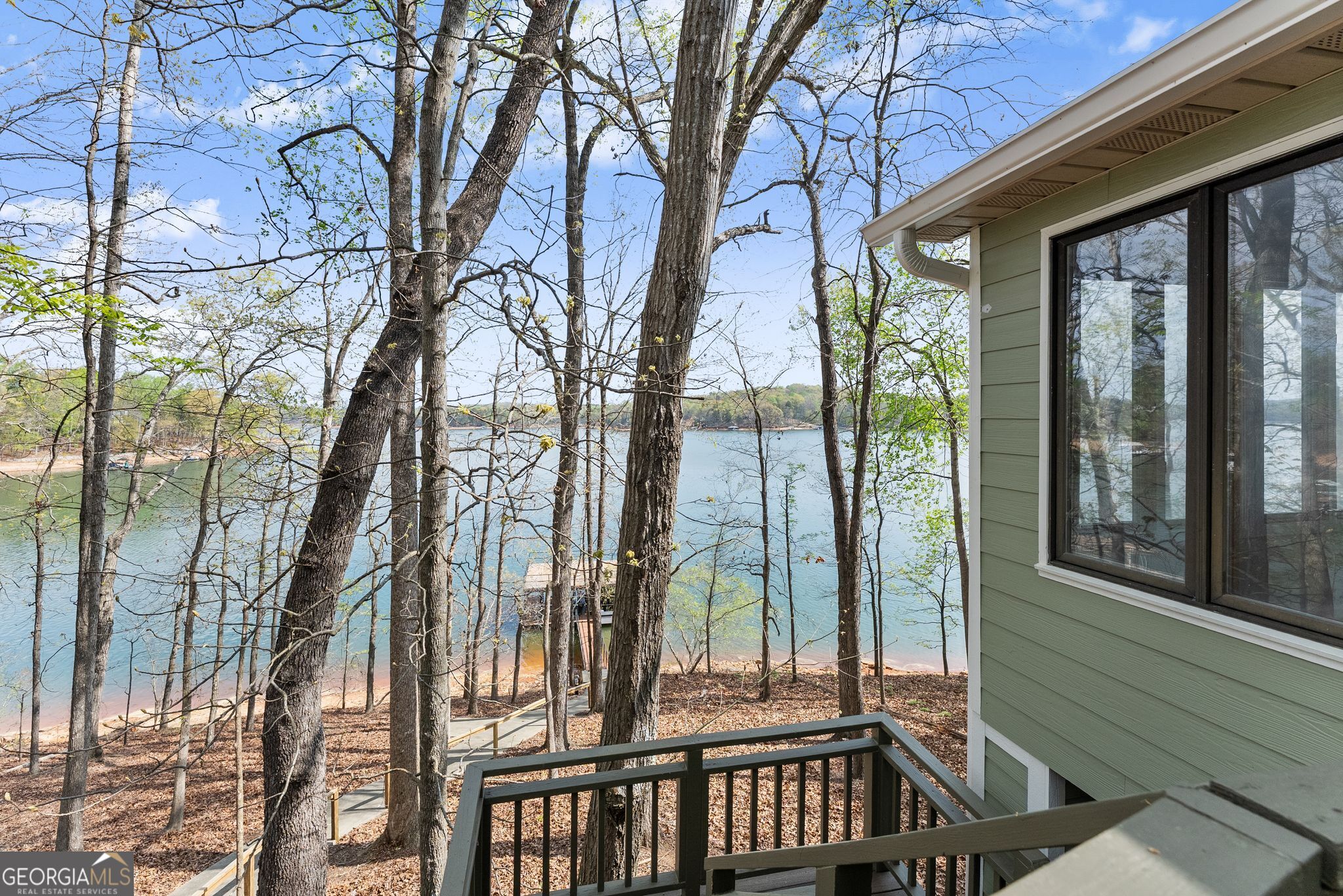 103 Tugalo Point Lavonia GA 30553