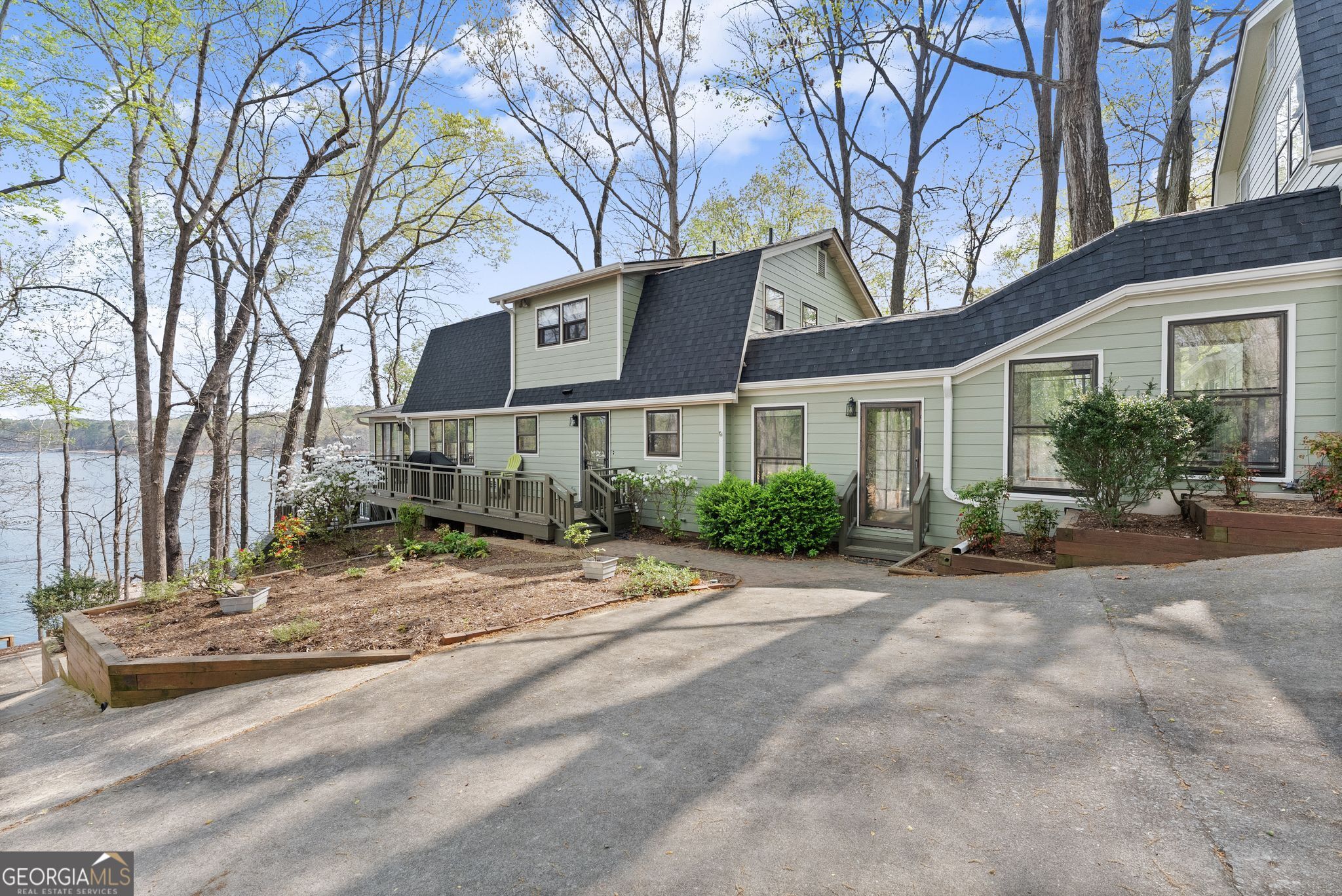 103 Tugalo Point Lavonia GA 30553