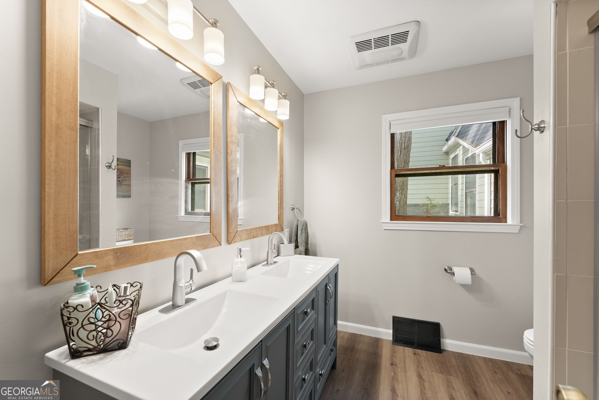 103 Tugalo Point Lavonia GA 30553