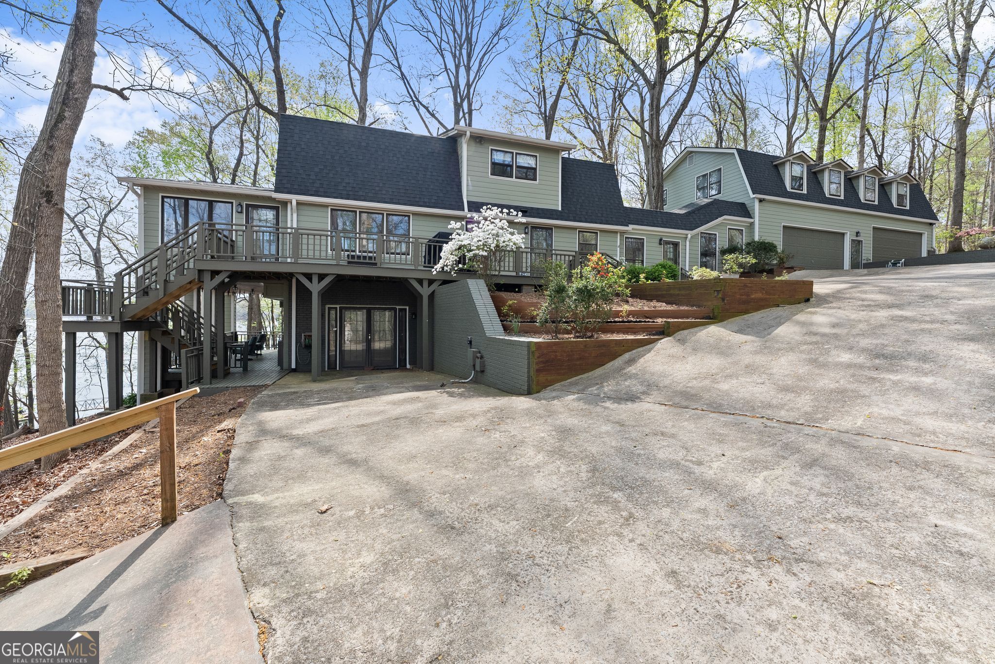 103 Tugalo Point Lavonia GA 30553