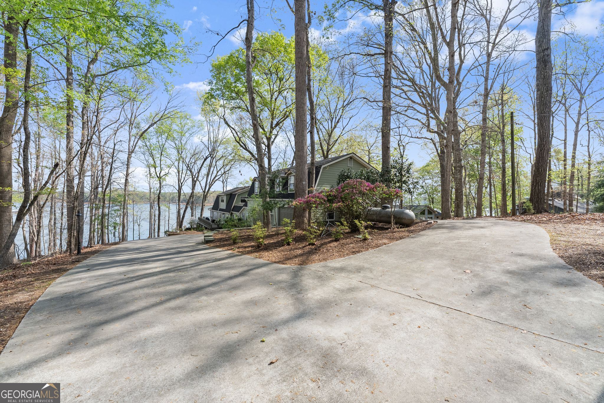 103 Tugalo Point Lavonia GA 30553