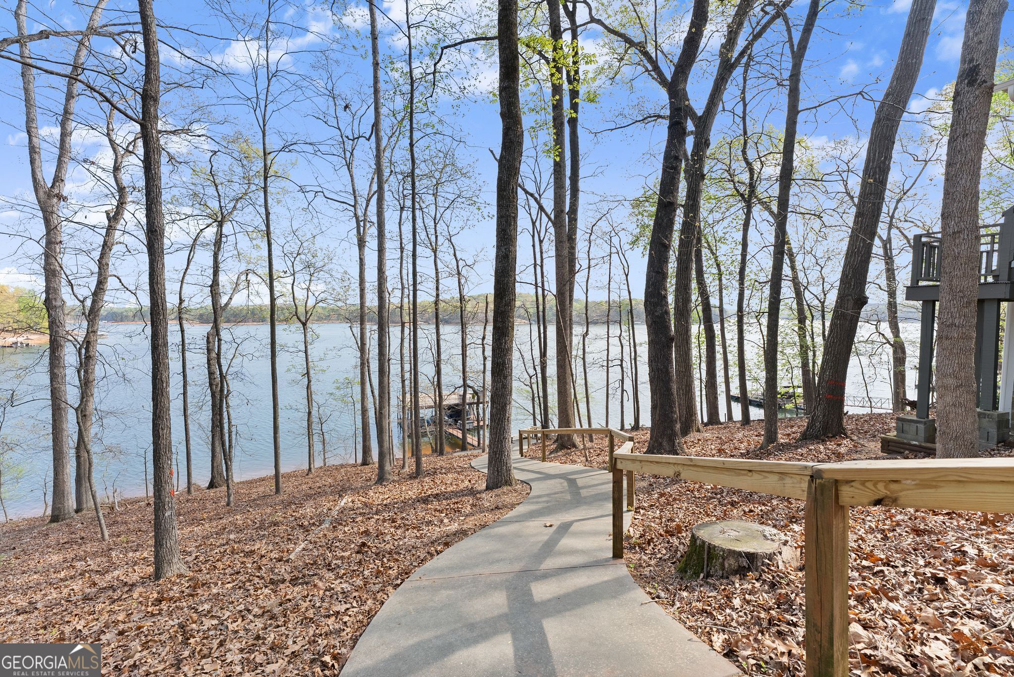 103 Tugalo Point Lavonia GA 30553