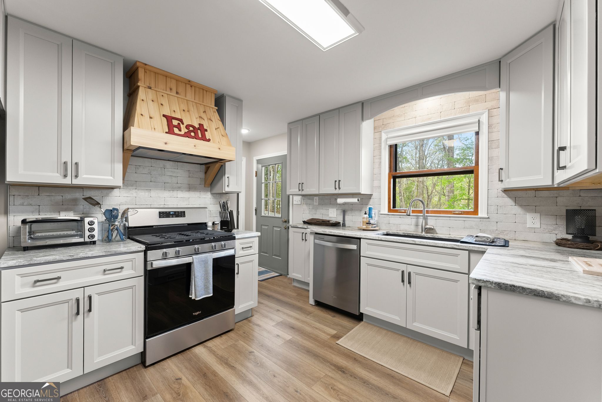 103 Tugalo Point Lavonia GA 30553