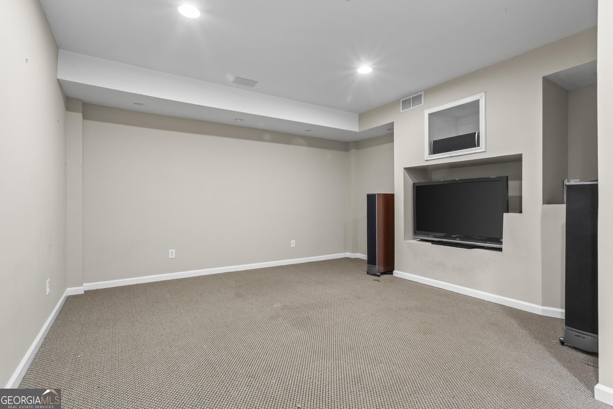 320 Commons Gate Court Roswell GA 30075