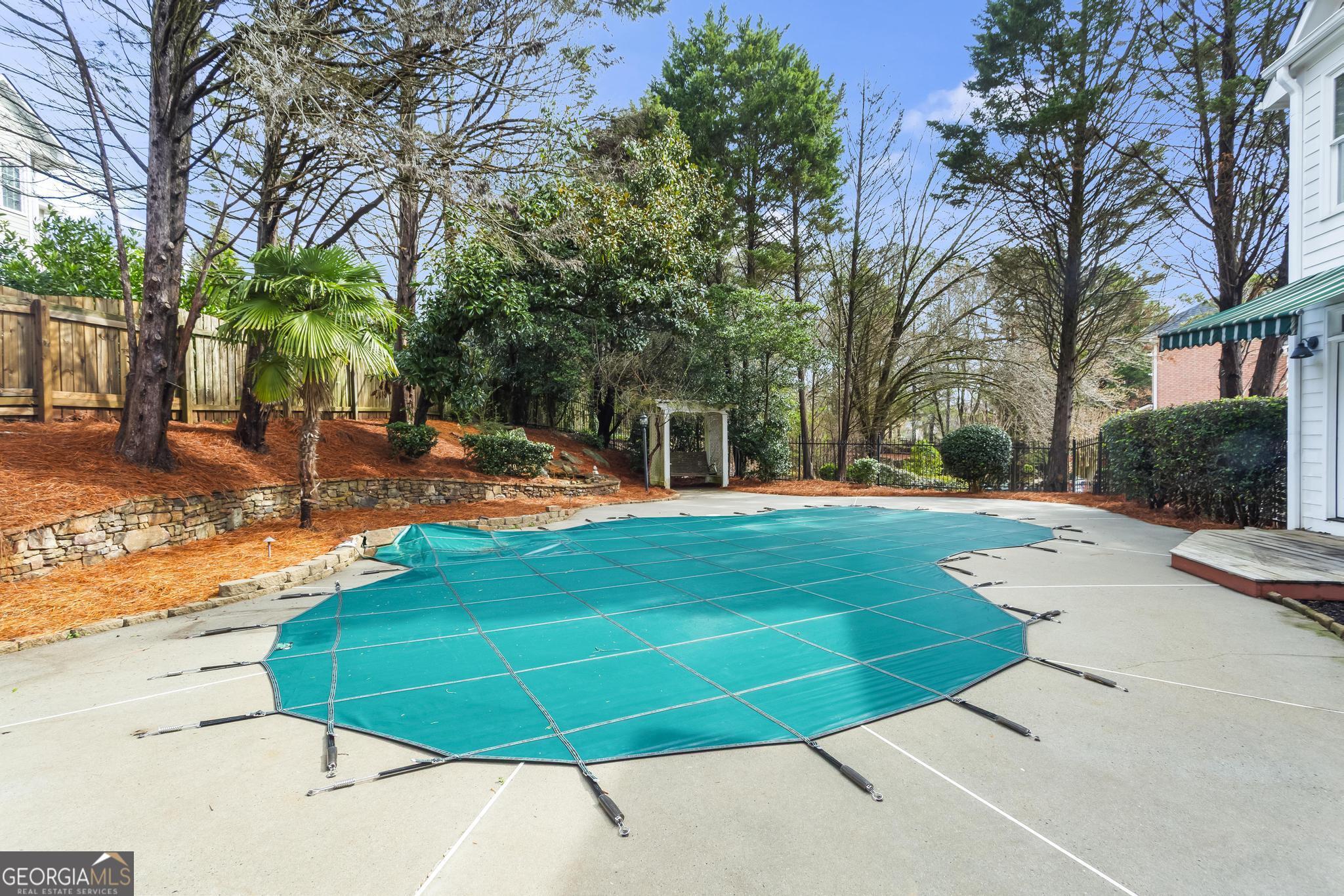 320 Commons Gate Court Roswell GA 30075