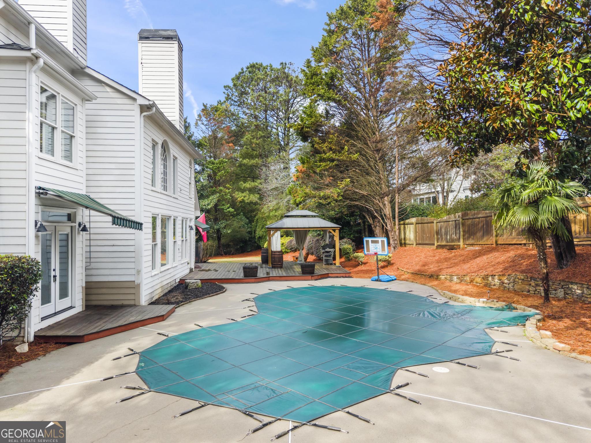 320 Commons Gate Court Roswell GA 30075