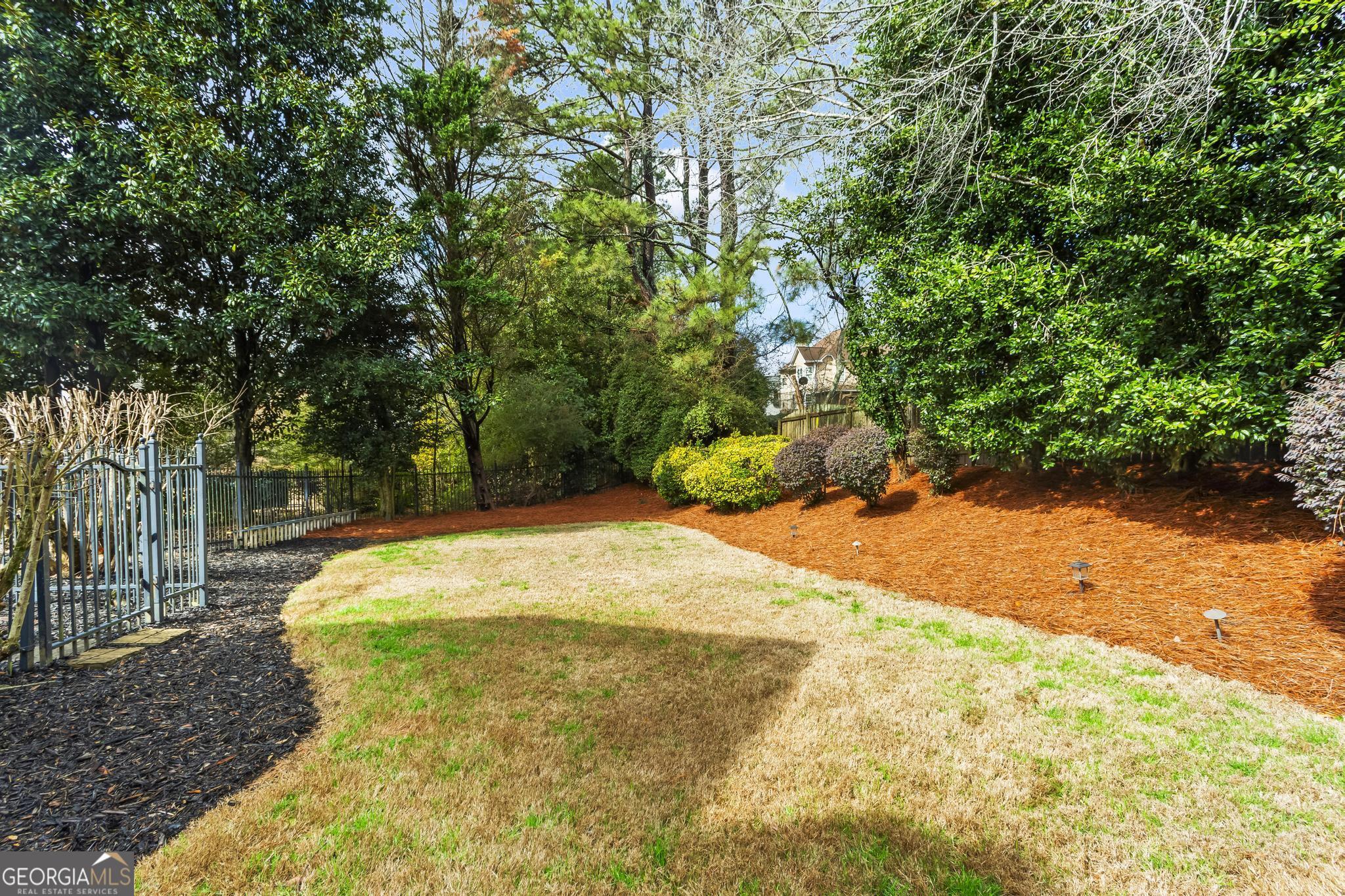 320 Commons Gate Court Roswell GA 30075