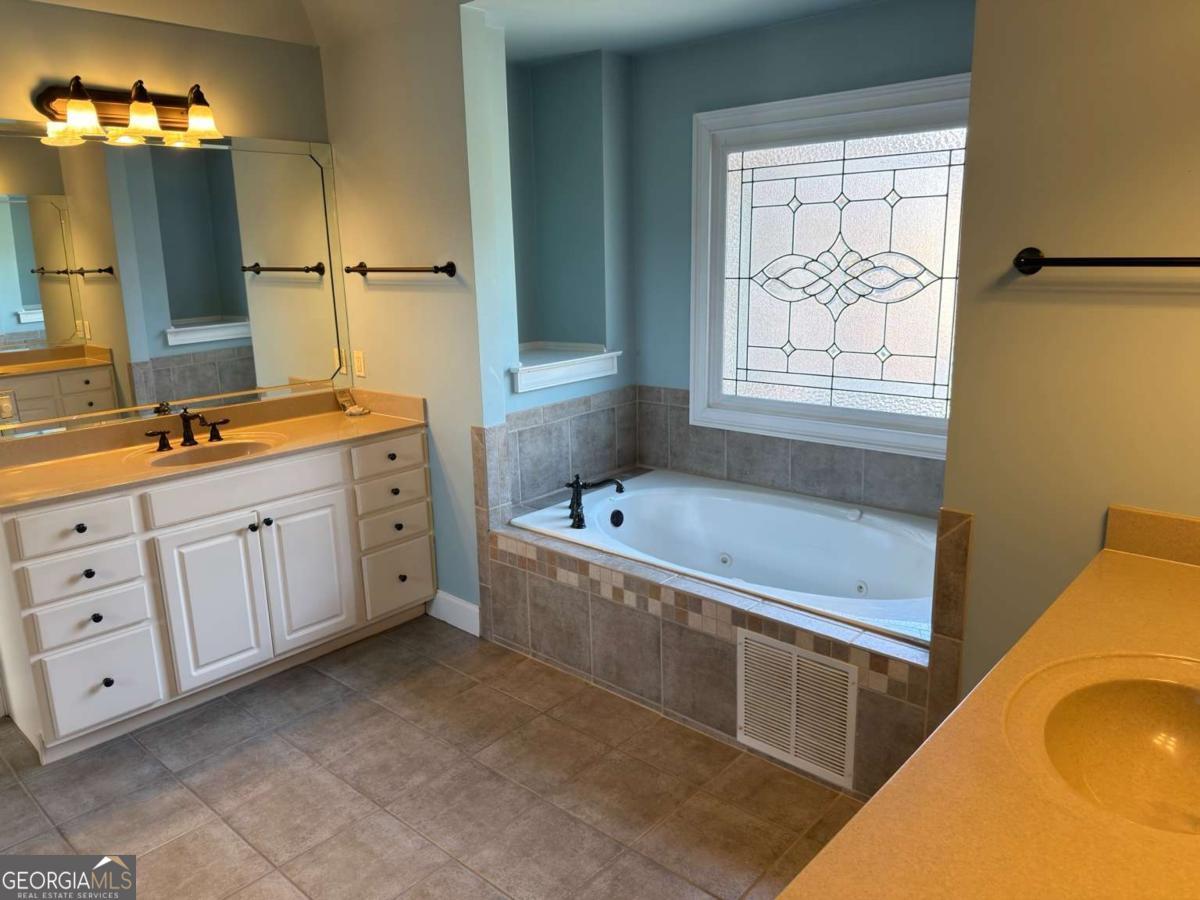 1658 Autumn Sage Drive Dacula GA 30019