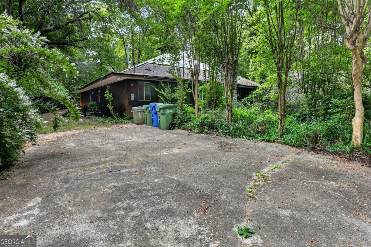 4015 Mcclatchey Circle NE Atlanta GA 30342