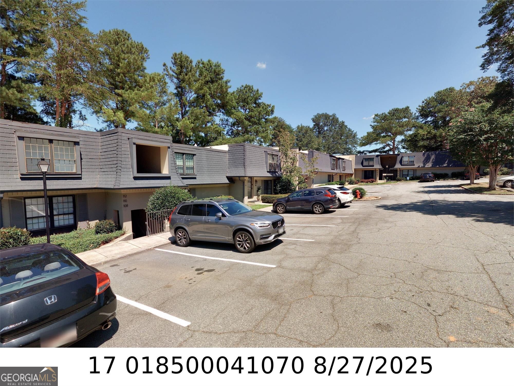 102 La Rue Place NW Atlanta GA 30327