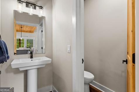 33 Jim Mccrackin Road Clayton GA 30525