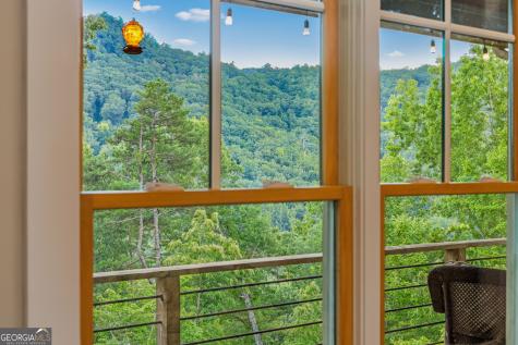 33 Jim Mccrackin Road Clayton GA 30525