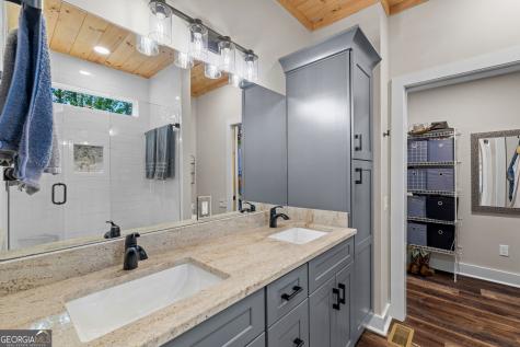 33 Jim Mccrackin Road Clayton GA 30525