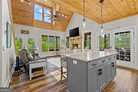 33 Jim Mccrackin Road Clayton GA 30525