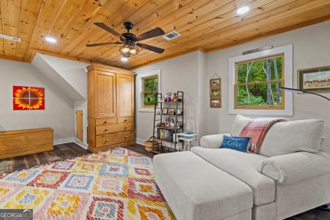 33 Jim Mccrackin Road Clayton GA 30525