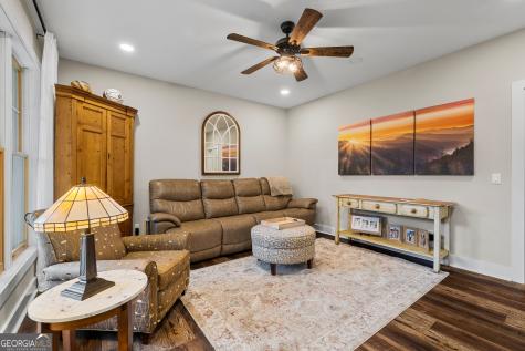 33 Jim Mccrackin Road Clayton GA 30525