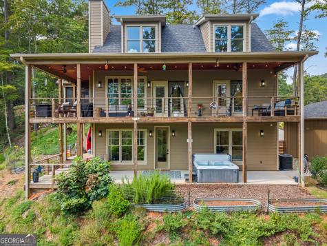 33 Jim Mccrackin Road Clayton GA 30525