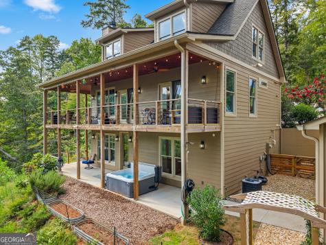 33 Jim Mccrackin Road Clayton GA 30525