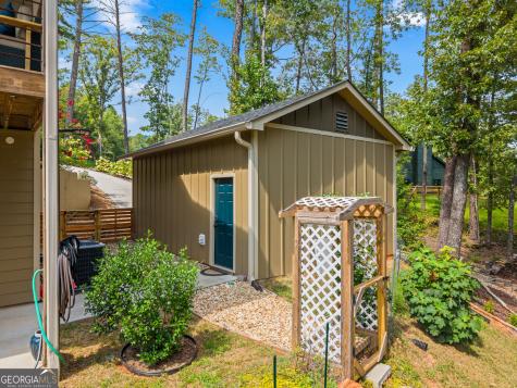 33 Jim Mccrackin Road Clayton GA 30525