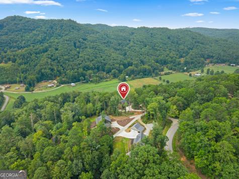 33 Jim Mccrackin Road Clayton GA 30525