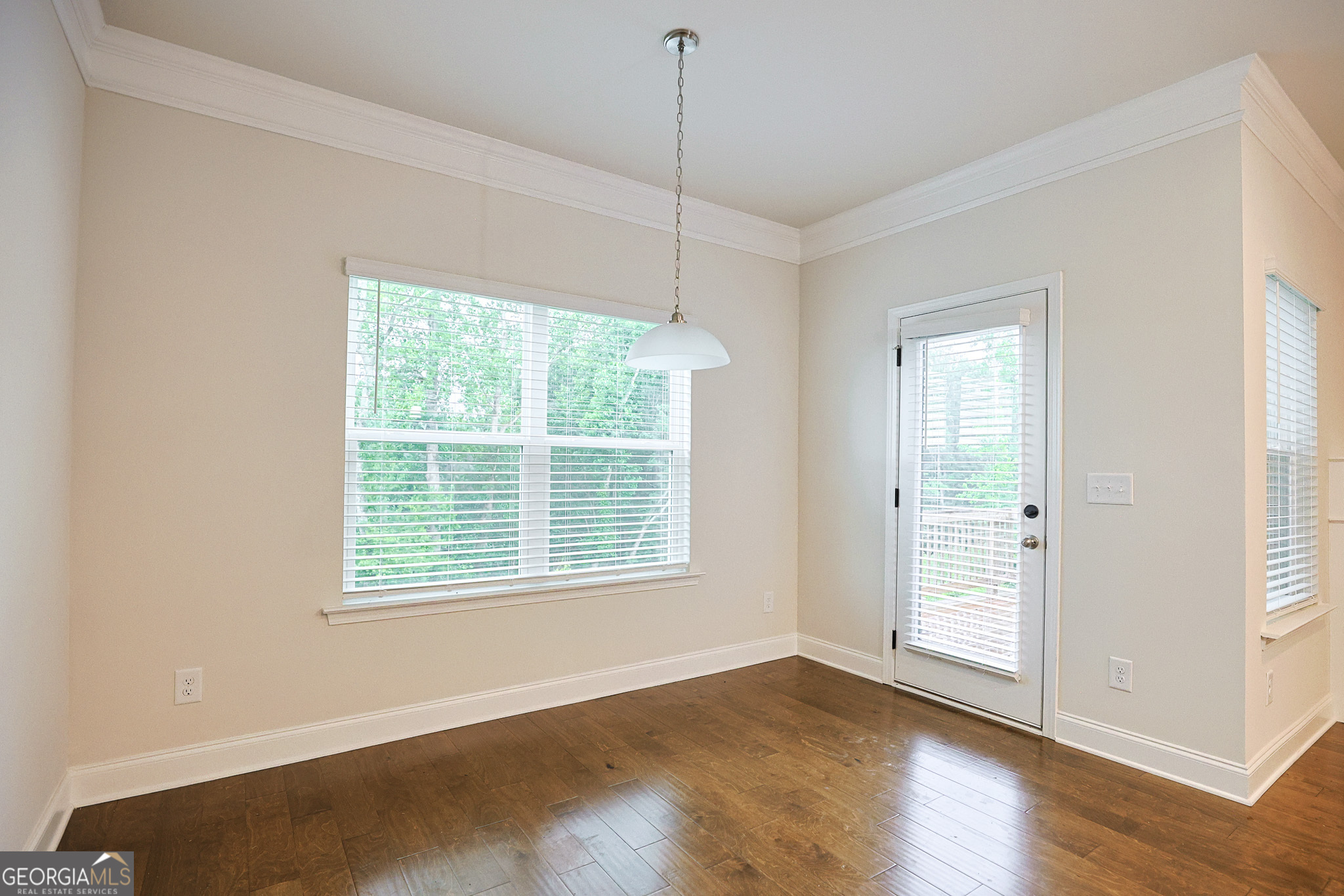 5381 Woodline View Circle Auburn GA 30011