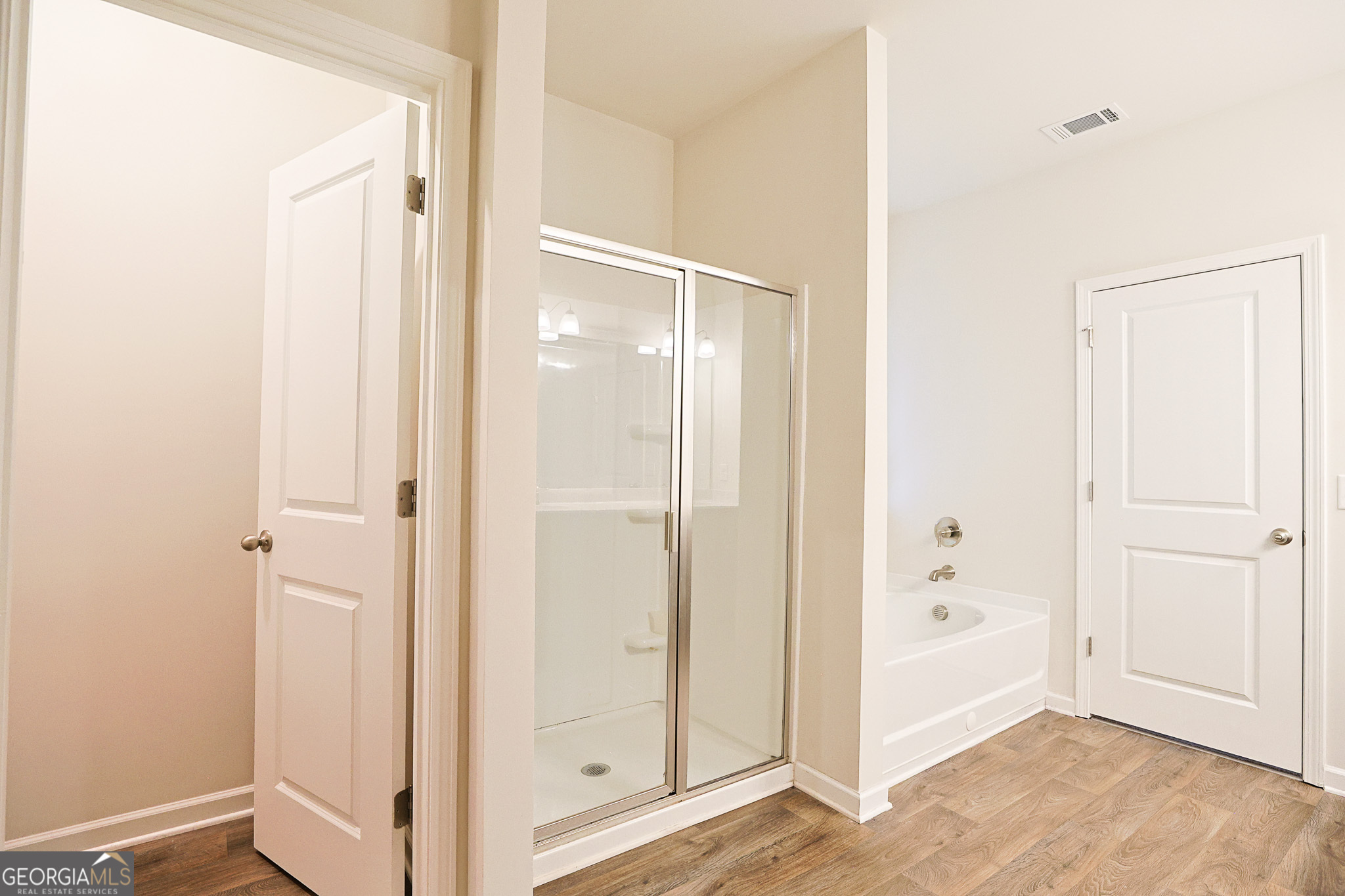 5381 Woodline View Circle Auburn GA 30011