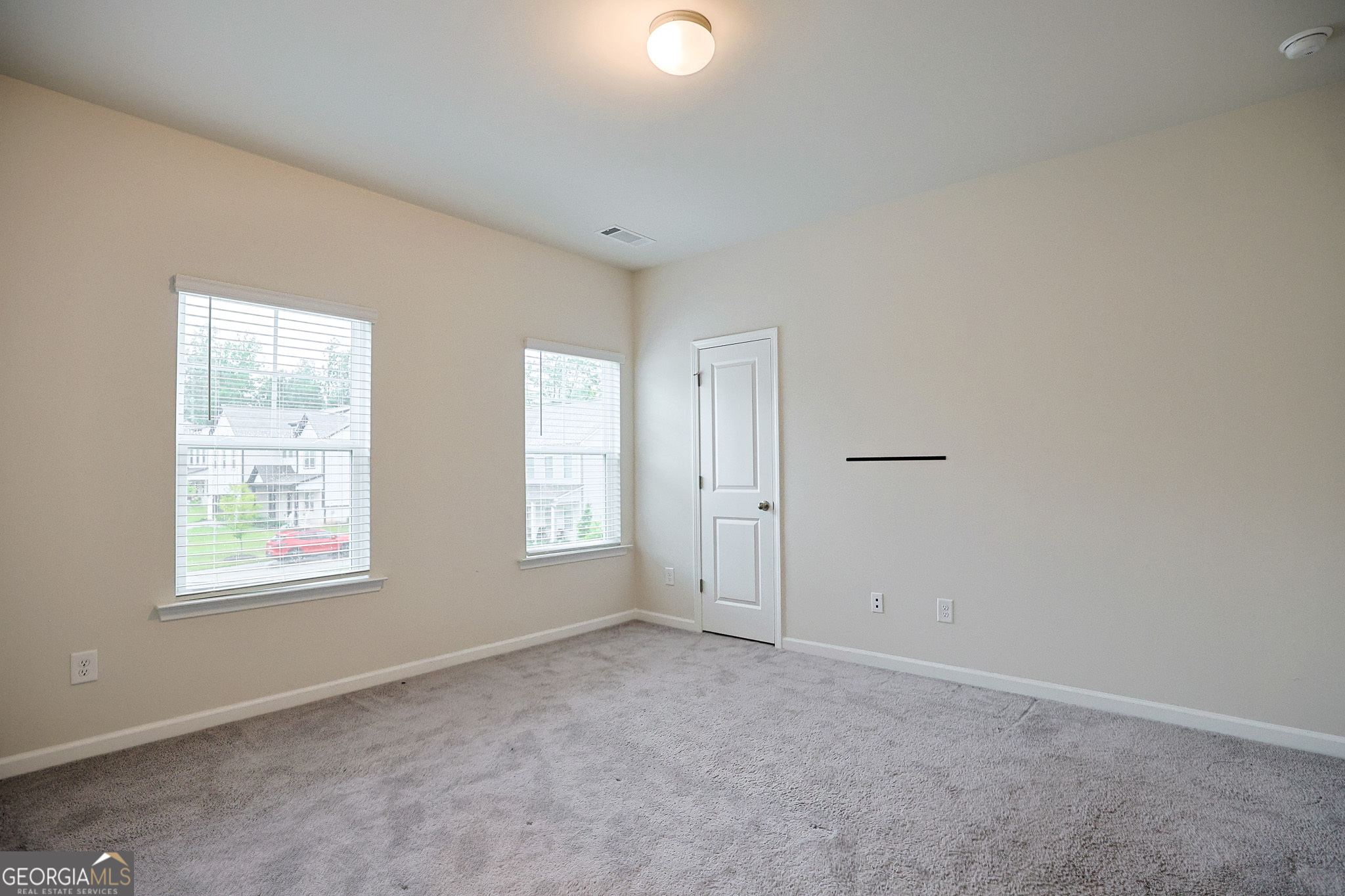 5381 Woodline View Circle Auburn GA 30011