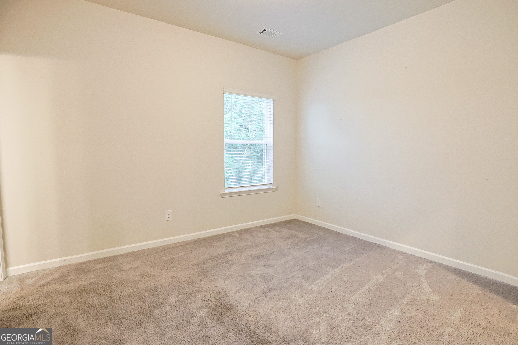 5381 Woodline View Circle Auburn GA 30011